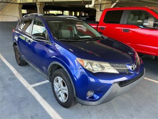 Used 2015 Toyota RAV4 LE image 1