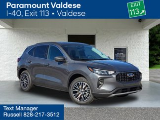 New 2025 Ford Escape SE image 1