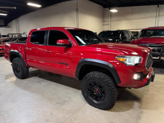 Used 2018 Toyota Tacoma TRD Off-Road image 1
