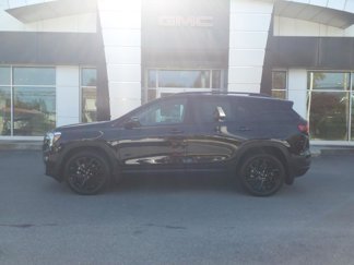 New 2024 GMC Terrain SLT w/ Tech Package image 1