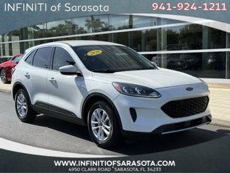Used 2020 Ford Escape SE image 1