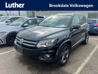 Used 2017 Volkswagen Tiguan Sport image 1