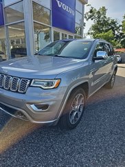 Used 2020 Jeep Grand Cherokee Overland image 1