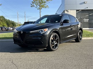 Used 2022 Alfa Romeo Stelvio Veloce image 1