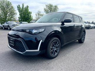 Used 2023 Kia Soul LX image 1
