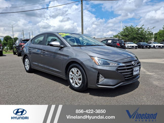 Used 2019 Hyundai Elantra SE image 1