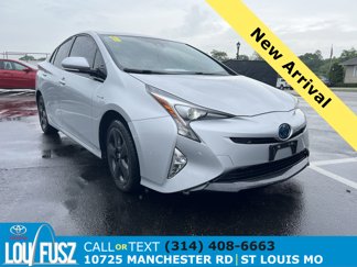 Used 2017 Toyota Prius Three Touring image 1