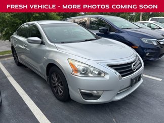 Used 2015 Nissan Altima 2.5 S w/ Special Edition Package image 1