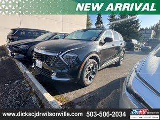 Used 2024 Kia Sportage LX image 1