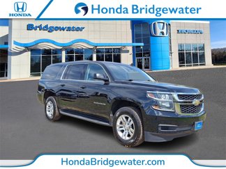 Used 2018 Chevrolet Suburban LT image 1