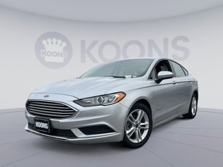 Used 2018 Ford Fusion SE image 1