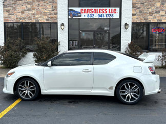 Used 2016 Scion tC image 1