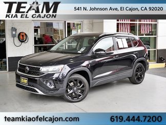 Used 2022 Volkswagen Taos SE image 1