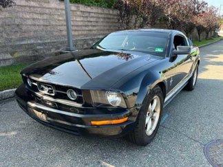 Used 2008 Ford Mustang Deluxe image 1