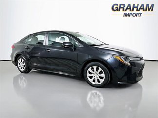 Used 2022 Toyota Corolla LE image 1