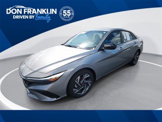 Used 2025 Hyundai Elantra Sport image 1