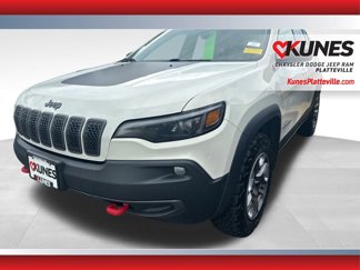 Used 2019 Jeep Cherokee Trailhawk image 1