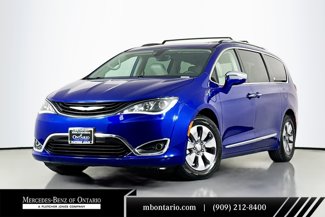 Used 2019 Chrysler Pacifica Limited image 1