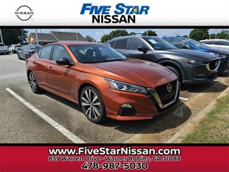 Used 2021 Nissan Altima 2.5 SR w/ SR Premium Package image 1