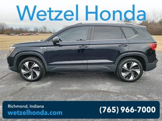 Used 2024 Volkswagen Taos SE image 1