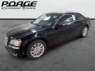 Used 2013 Chrysler 300 AWD w/ Driver Convenience Group image 1