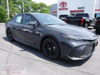 New 2025 Toyota Camry SE image 1