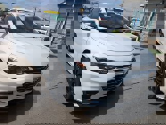 Used 2017 Chevrolet Malibu LT w/ Leather Package image 1