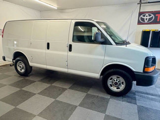 Used 2016 GMC Savana 3500 image 1
