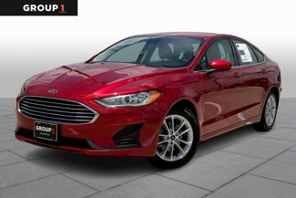Used 2020 Ford Fusion SE image 1