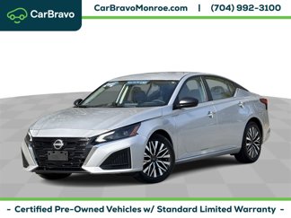 Used 2024 Nissan Altima 2.5 SV image 1