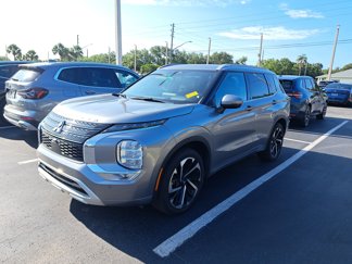 Used 2022 Mitsubishi Outlander SEL image 1