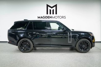 Used 2024 Land Rover Range Rover Long Wheelbase SE image 1
