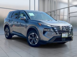 Used 2025 Nissan Rogue SV image 1
