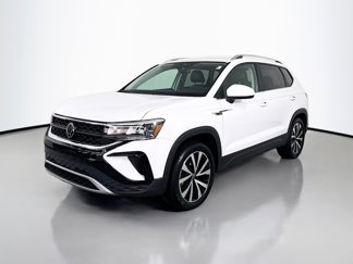 Used 2023 Volkswagen Taos SE image 1
