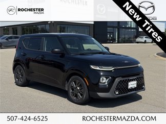 Used 2020 Kia Soul EX image 1