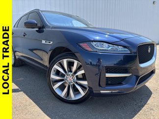 Used 2017 Jaguar F-PACE R-Sport image 1