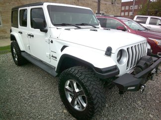 Used 2019 Jeep Wrangler Unlimited Sahara image 1