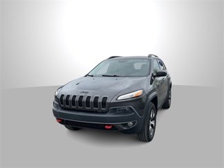 Used 2018 Jeep Cherokee Trailhawk w/ Quick Order Package 27L image 1