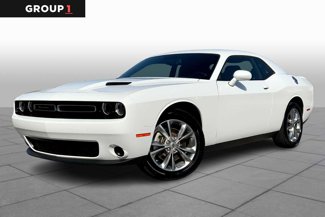 Used 2023 Dodge Challenger SXT image 1