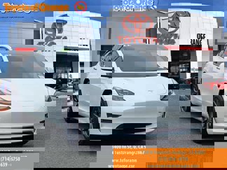 Used 2022 Tesla Model 3 Standard Range image 1