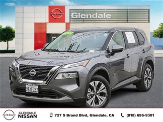 Used 2022 Nissan Rogue SV image 1