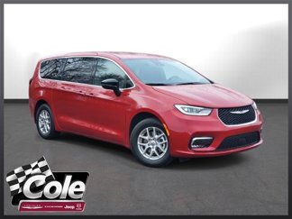 New 2025 Chrysler Pacifica Select image 1