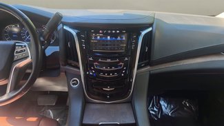 Used 2019 Cadillac Escalade Luxury image 1