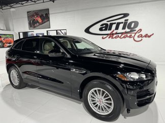 Used 2017 Jaguar F-PACE image 1