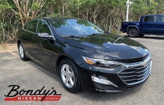 Used 2023 Chevrolet Malibu LT image 1