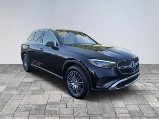 Used 2024 Mercedes-Benz GLC 300 4MATIC image 1