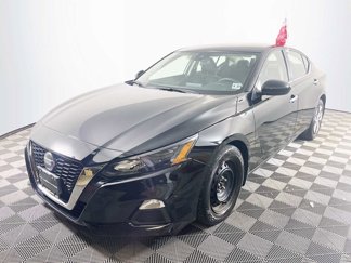 Certified 2022 Nissan Altima 2.5 S image 1