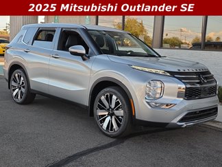 New 2025 Mitsubishi Outlander SE video 1