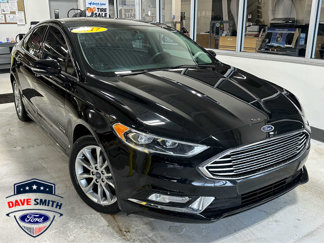 Used 2017 Ford Fusion Energi Titanium image 1