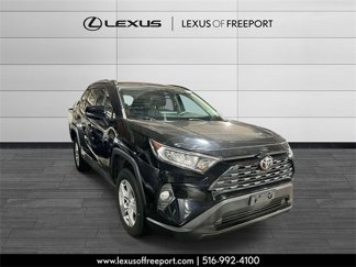 Used 2020 Toyota RAV4 XLE image 1